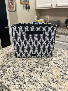Thirty One Black & White Collapsible Fold And File Tote